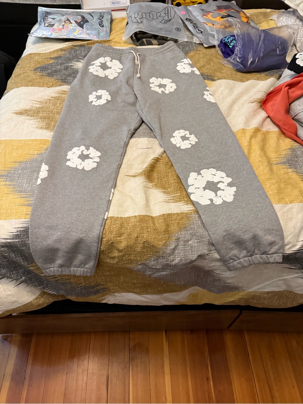 Denim Tears Cotton Wreath Men’s Grey Sweatpants Size M